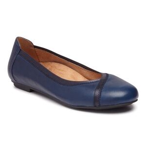 Vionic Caroll Ballet Flat in Navy Leather size 8 EXCELLENT Condition EUC